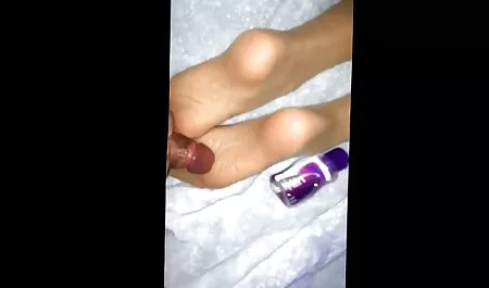 شخص شخصاً در همان روز لعنتی کرد ، زیرا او با سه فیلم سوپر زن شوهر دار لزبین جوان و لاغر آشنا شد