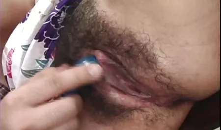 پسر لعنتی سکس زن در حضور شوهر مادر خواب و فریاد او را