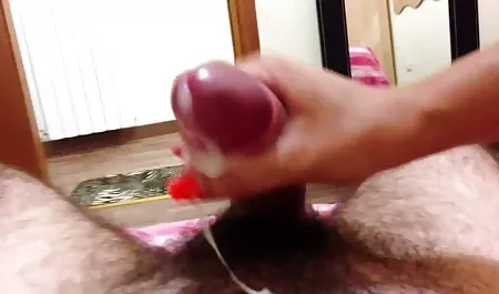 عاشق ریزه اندام دوست برادر را به صورت کیفی لعنتی سکس کنار شوهر در دوش با یک دیک بزرگ گرفت