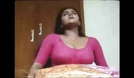 نگرو و دوستش دو جوجه را در ماسکراد زن شوهردار سکس فاک می کنند